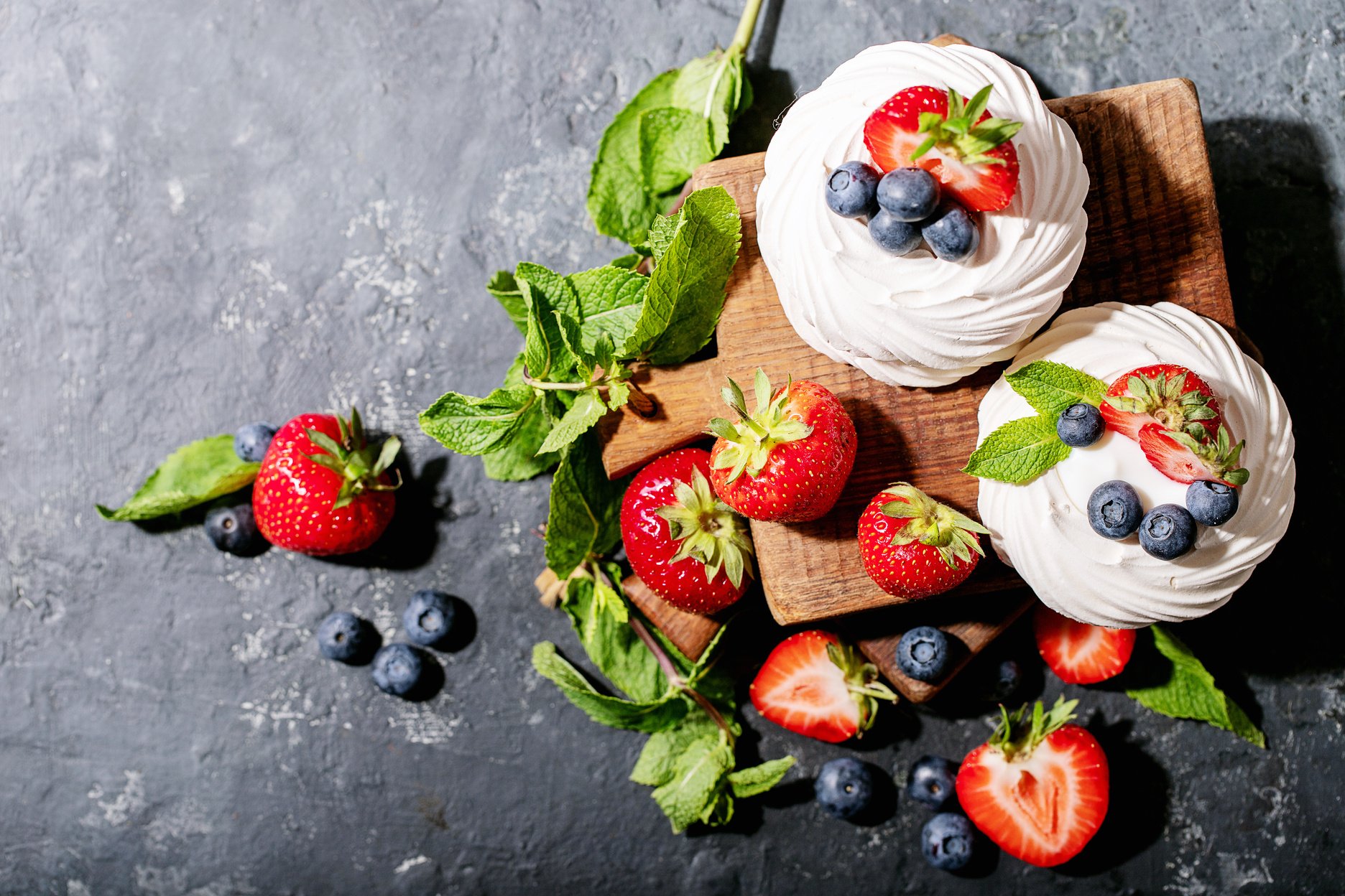 Dessert Pavlov with Strawberries and Blueberries